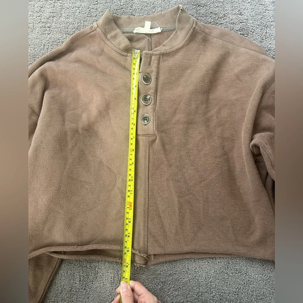 Gilded Intent Tan Cropped Cardigan Sweater | XS | Button Front Neutral Cozy Top